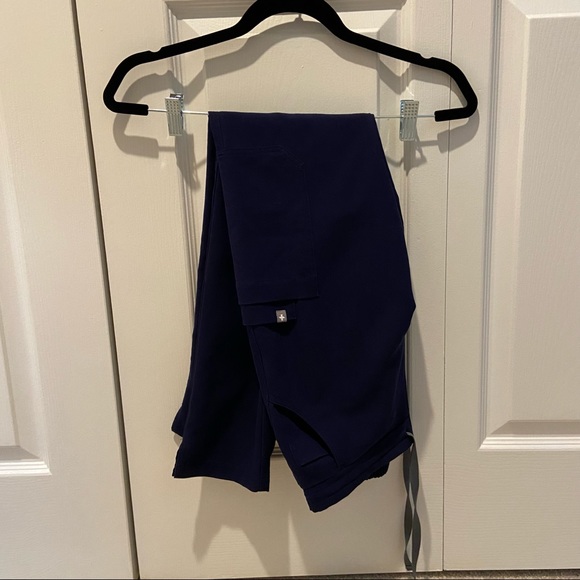 USED Figs Navy Blue Scrub Set #1 - Picture 9 of 10